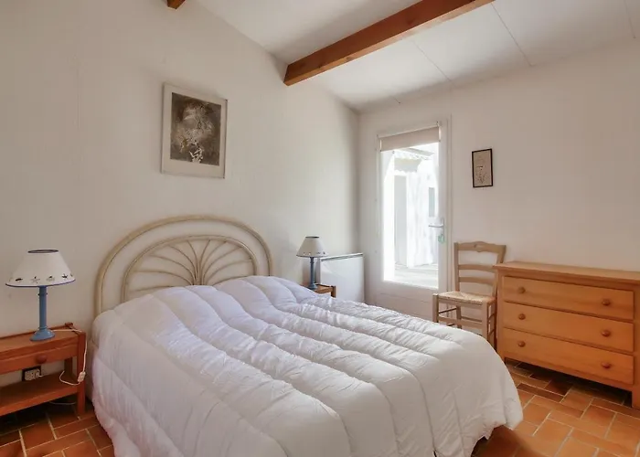 Holiday home Grande Maison Pour 7 A 400m De La *