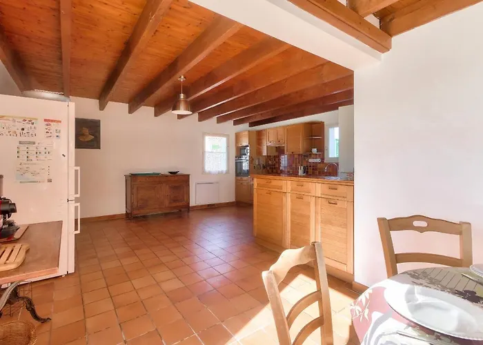 Grande Maison Pour 7 A 400m De La Holiday home *