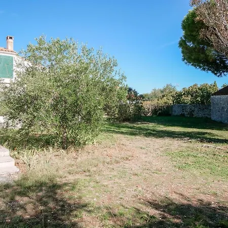 Grande Maison Pour 7 A 400m De La *