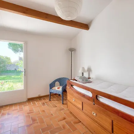 Дом отдыха Grande Maison Pour 7 A 400m De La *